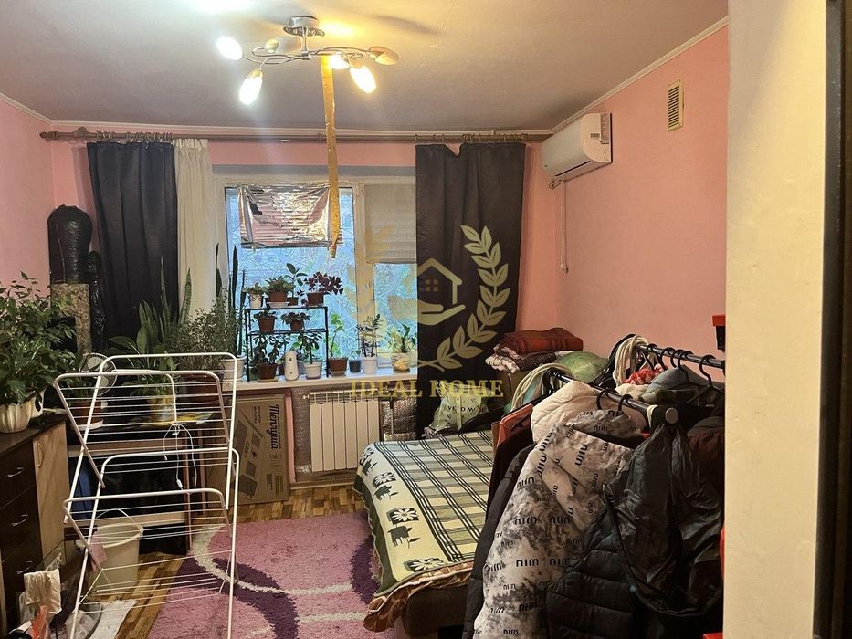 Продаж кімнати в гуртожитку з ремонтом Райдужний масив