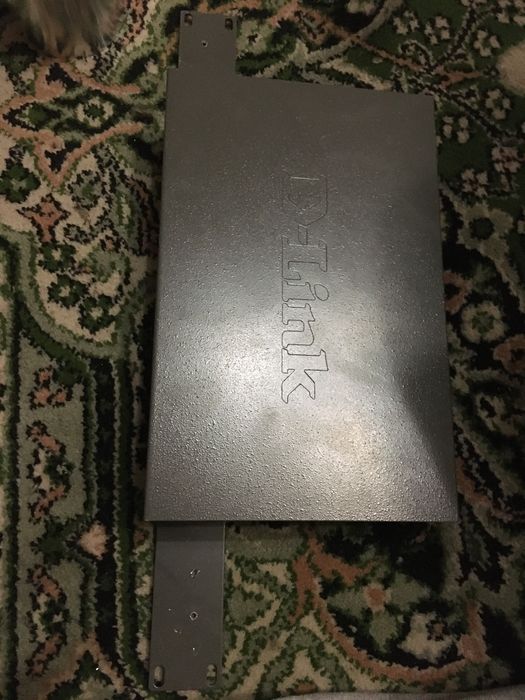 Продам свіч dlink