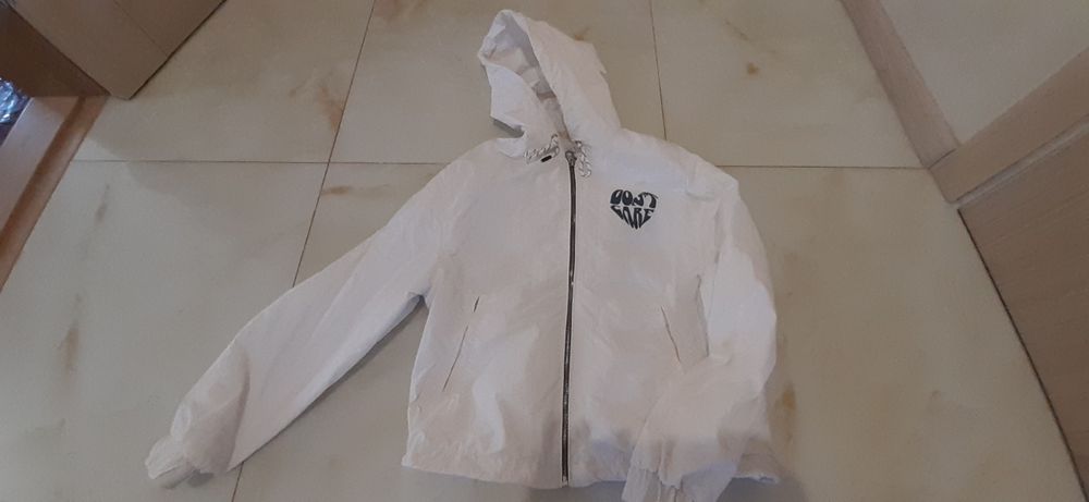 Куртка-вітровка bershka, розмір s