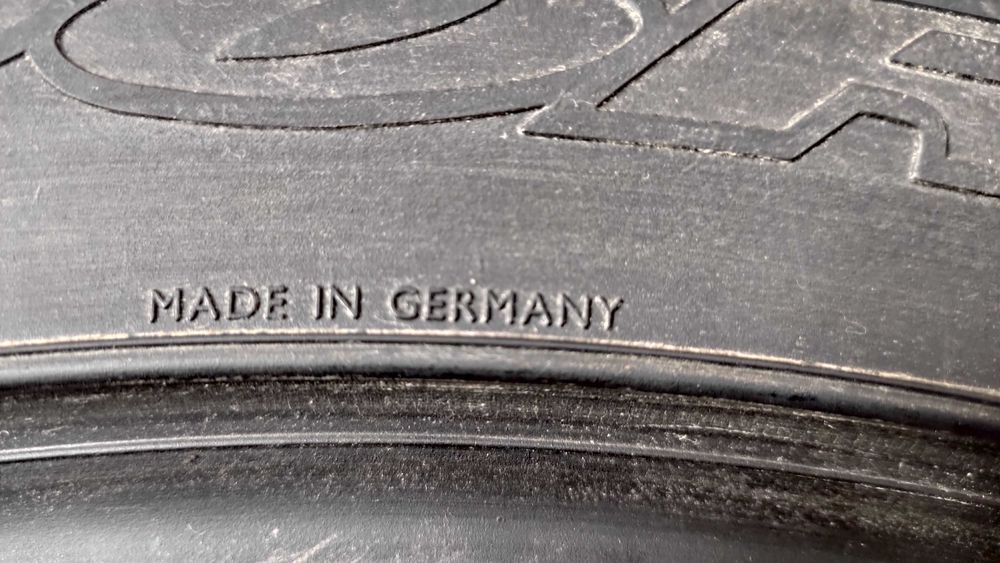 Шини  295/40R20. Dunlop  Нові. Виробник  Німеччина!