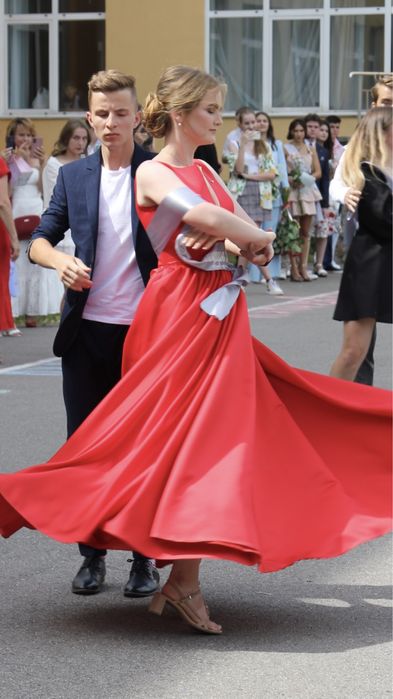 Сукня вечірня/випускна червона S-M