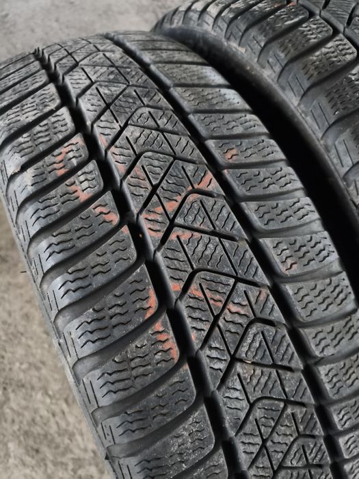 Шини зима 205/55/19