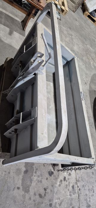 Caixa de carga Herculano 1.40m