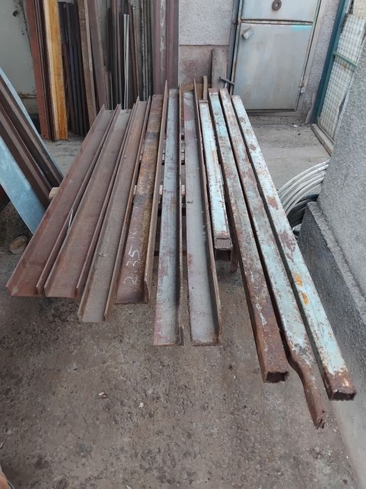 Продам швелер, коробочка (профільна труба), кутник, 25 гривень / за 1 кг..
Продам швелер, коробочка (профільна труба), кутник, 25 гривень / за 1 кг..