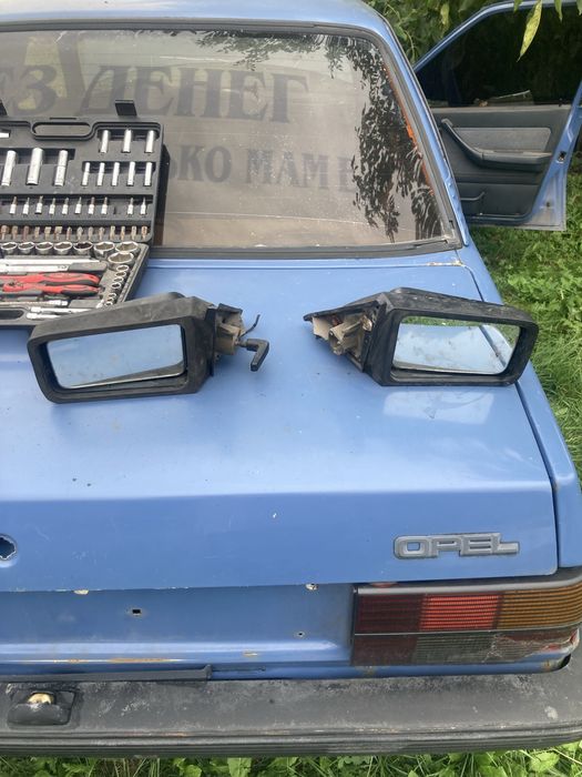 Двигун Opel Ascona 1.6j e16nz