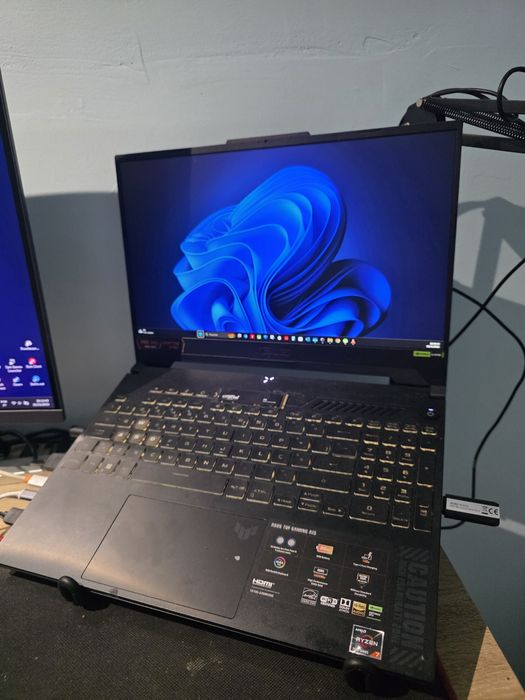 Portátil ASUS TUF Gaming A15,RTX 4060, 140w, 1tb Ssd, 16gb RAM, Ryzen