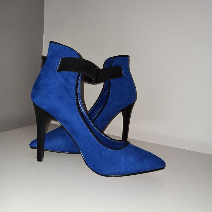 Nowe szpilki Atmosphere roz 38 chabrowe
