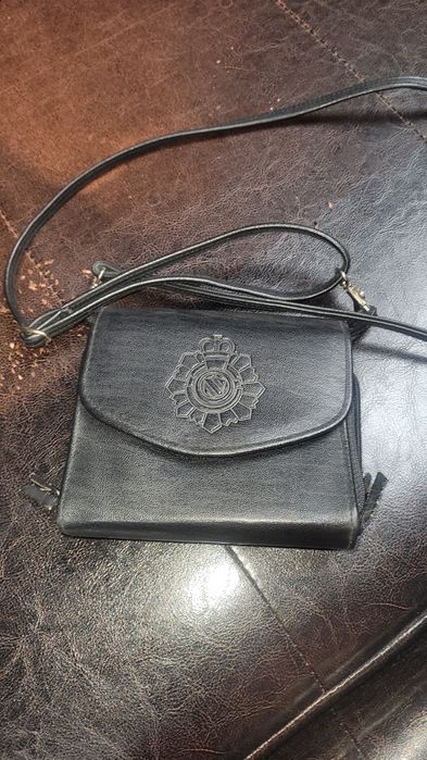 Torebka mała czarna na ramię oraz do paska