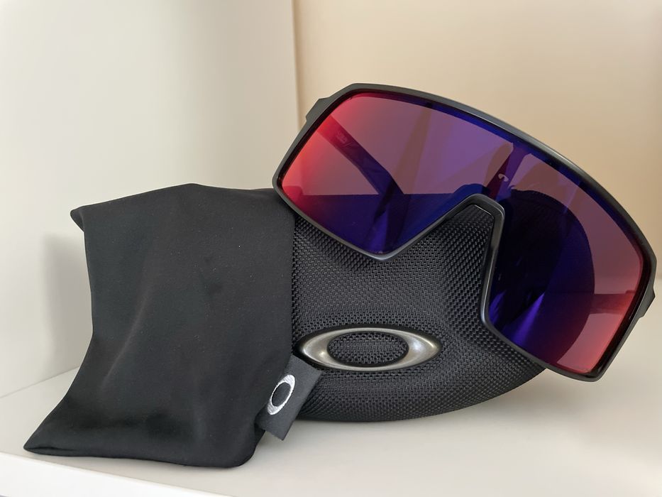Oculos oakley sutro