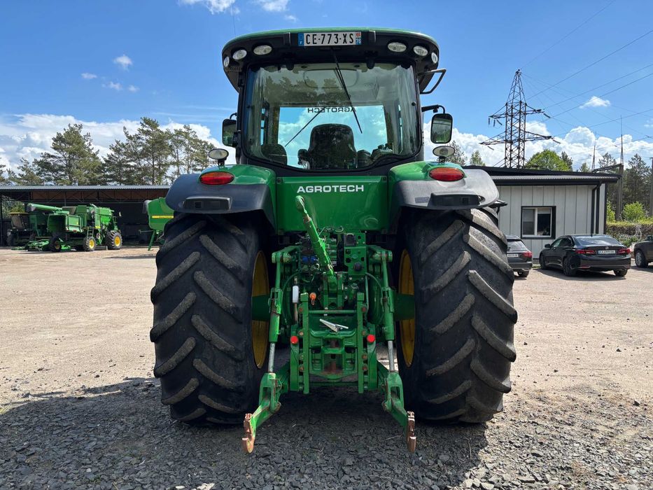 John Deere 7200R
