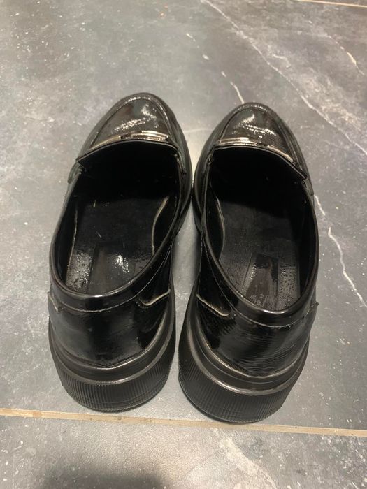 Продам лофери 38 розмір.