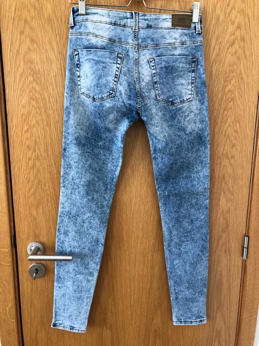 Jeans novos - tamanho 36