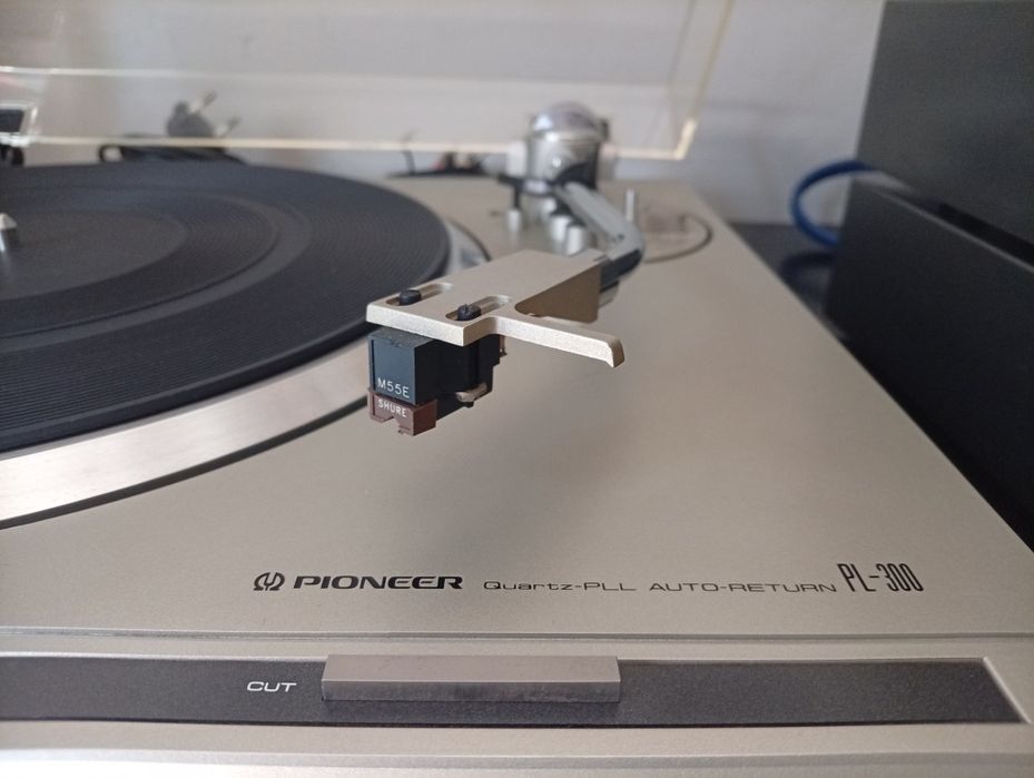 Gira discos Pioneer PL 300