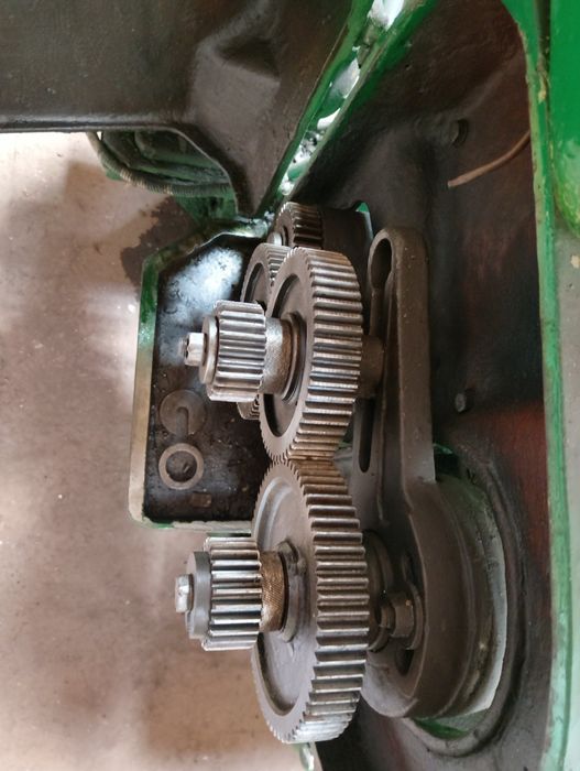 Зубофрезерний верстат модель 532