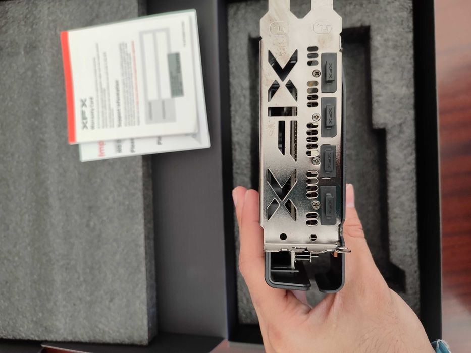 Placa Gráfica AMD RADEON RX 6600 XT