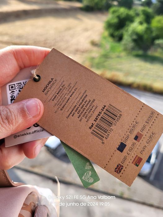 Mochila Anekke Nova Com Etiqueta