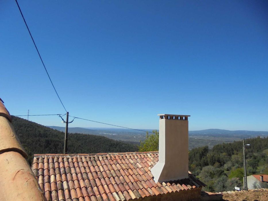 Casa à venda em Favacal- Penela