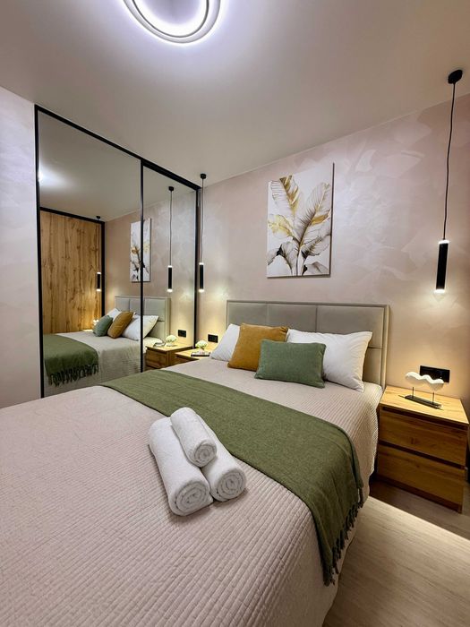 Гарна квартира біля ЦЕНТРУ, ОЗЕРА ТА ПАРКУ