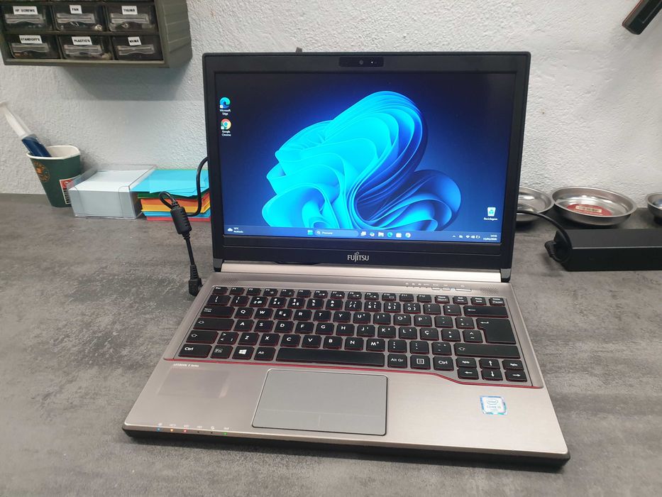 Portatíl Recondicionado Fujitsu LifeBook ESeries (ideal para trabalho)