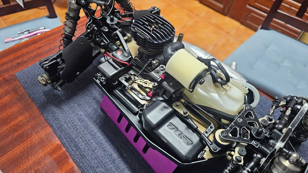 RC - TLR Eight X Elite