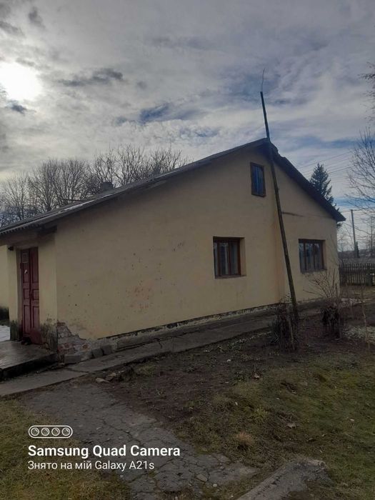 Нежитлові будівлі та споруди - с. Кам'янка, Чернівецька обл.