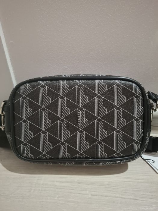 Czarna torebka lacoste męska