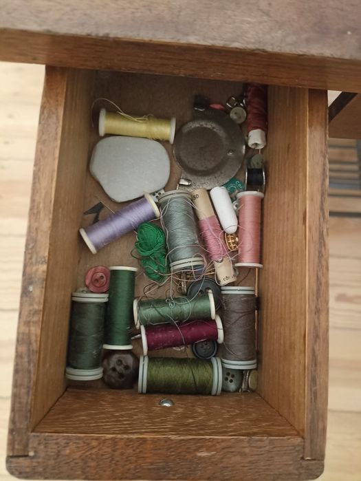 Máquina de costura antiga Singer