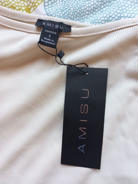 Top de Manga Comprida com Ombro Descoberto New Yorker