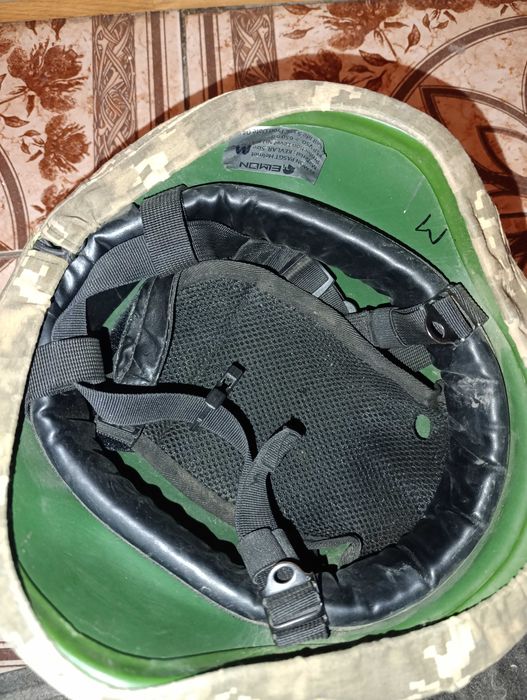 Продам дві каски