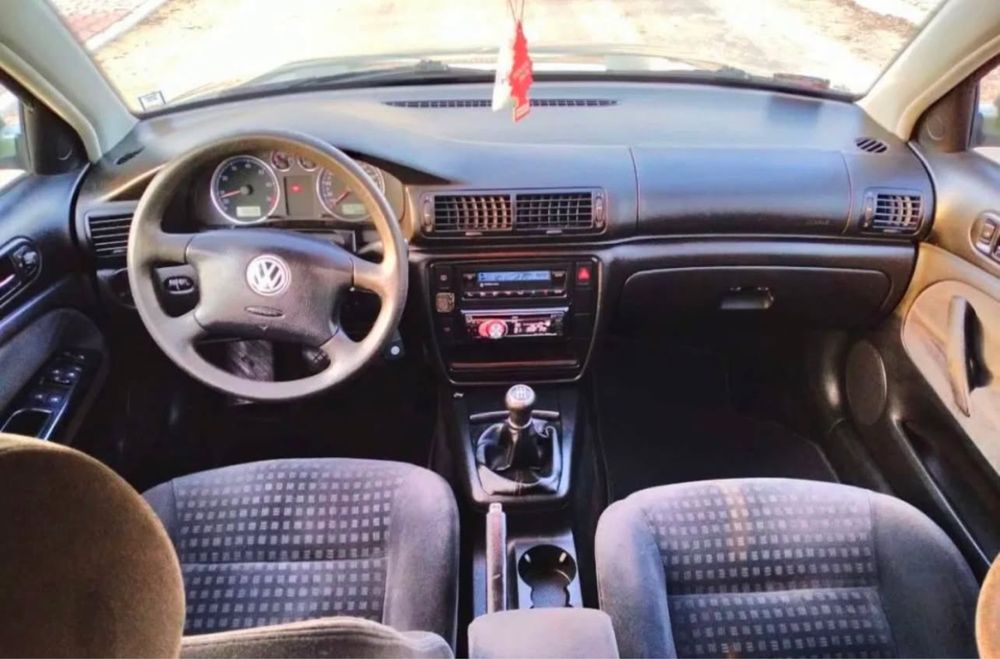 VOLKSWAGEN PASSAT 2002 VIN WVWZZZ3BZ2P342213 фото оголошення 4 з 17
