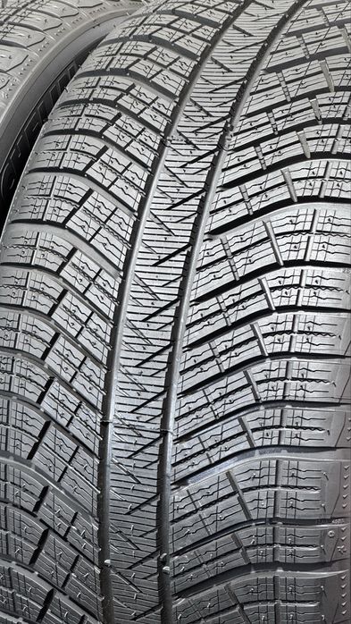 R19 295/40 Michelin Pilot Alpin 4 PA4 | Зима | 2шт | Нові | 2024 |