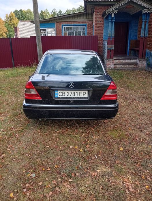 MERSEDES  C220 2.2 газ бензин