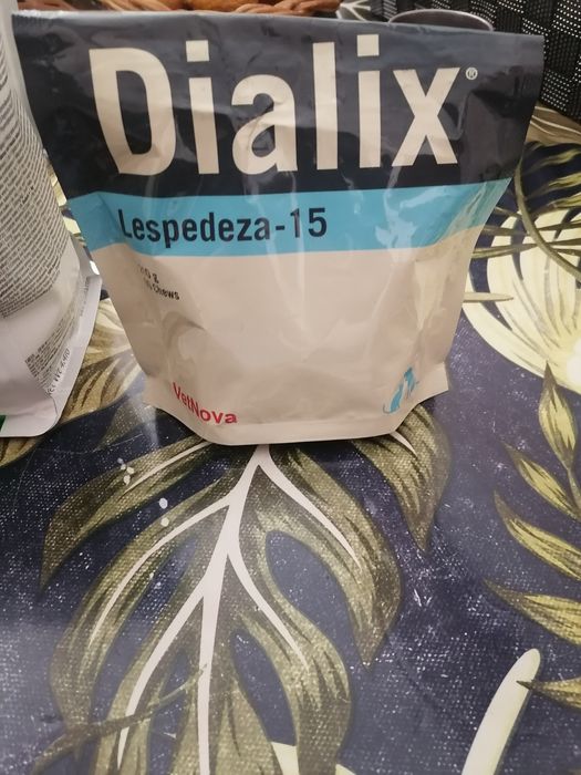 Doação de Saca de Ração Renal e Suplemento