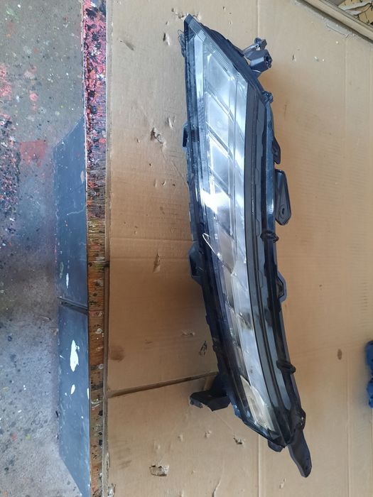 Lampa przód prawa Mitsubishi Eclipse Cross