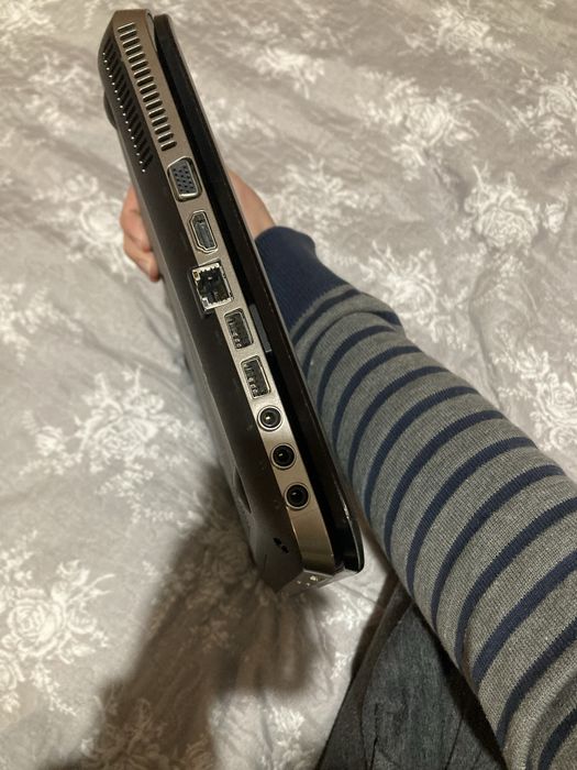 HP pavilion dv6 500gb / core i7