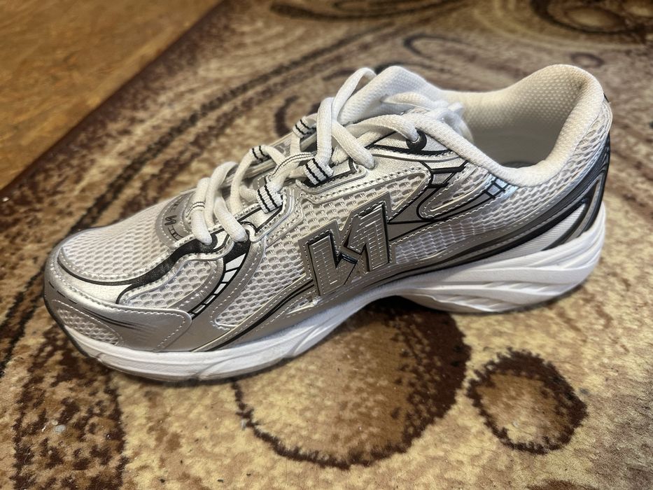 Кроссовки New Balance 740