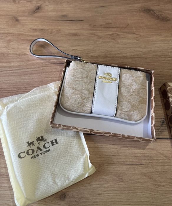 Carteira Coach Branca