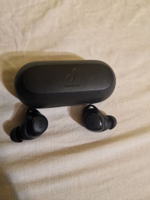 Sluchawki Bluetooth Soundcore life A1 sprawne