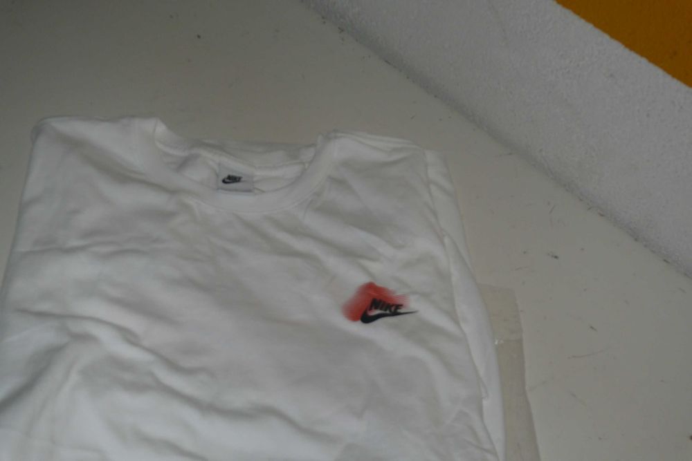 T-shirt Branca Nike - Manga curta