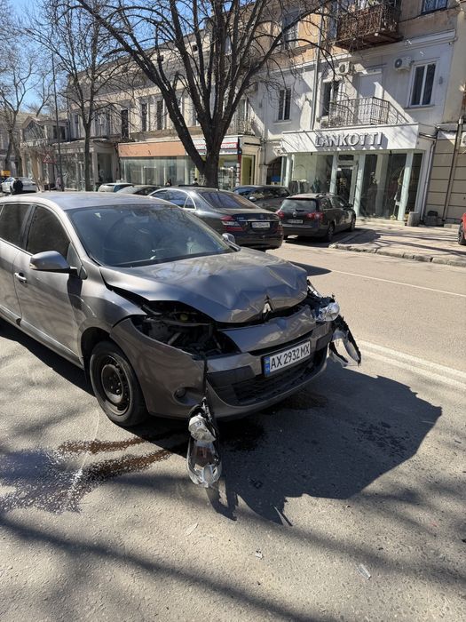 Megane 3 универсал 2012 года 6 ступка 294 км