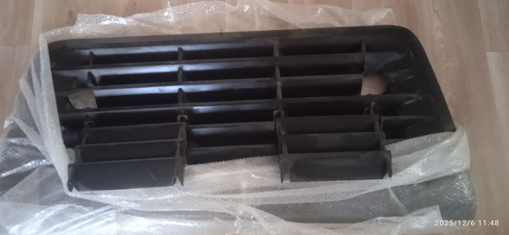 Решітка радіатора на DAF 95