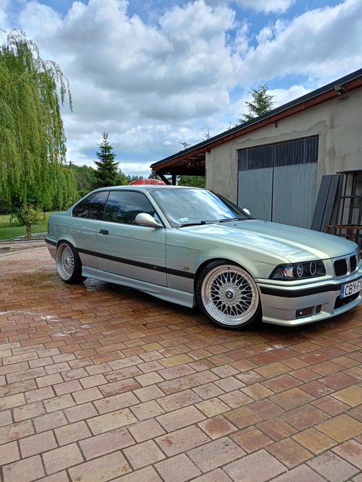 BMW E36 coupe 323i M pakiet Vin seria 3