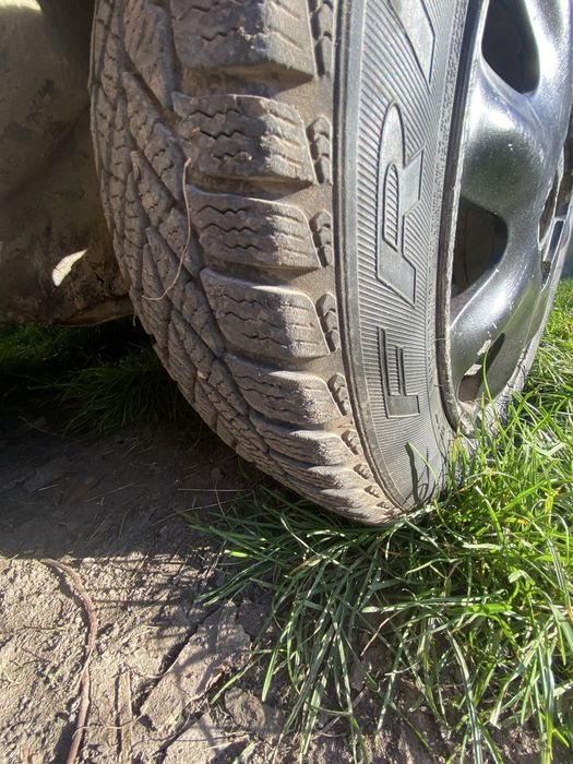 Вольво 340 2.0 бензин (задній привід)