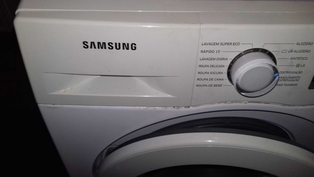 vendo maquia de lavar roupa sansung.