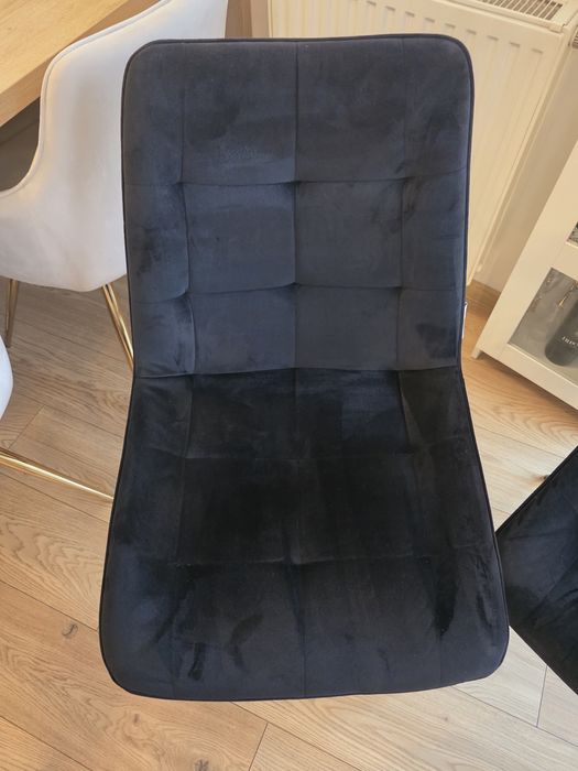 Komplet 4 krzeseł czarnych Mebel Elite
