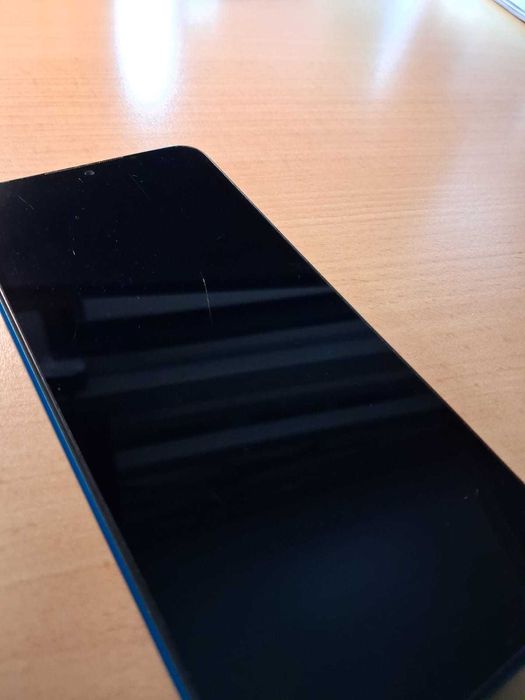 Telefon Redmi 9A w bardzo dobrym stanie + super etui
