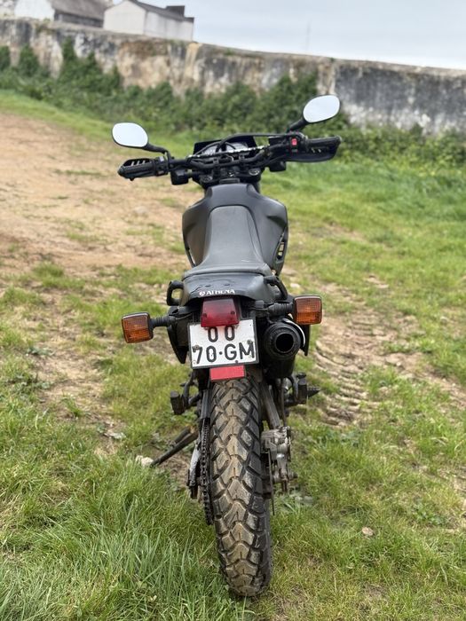Xt 600 (97’) - “ler o anúncio”