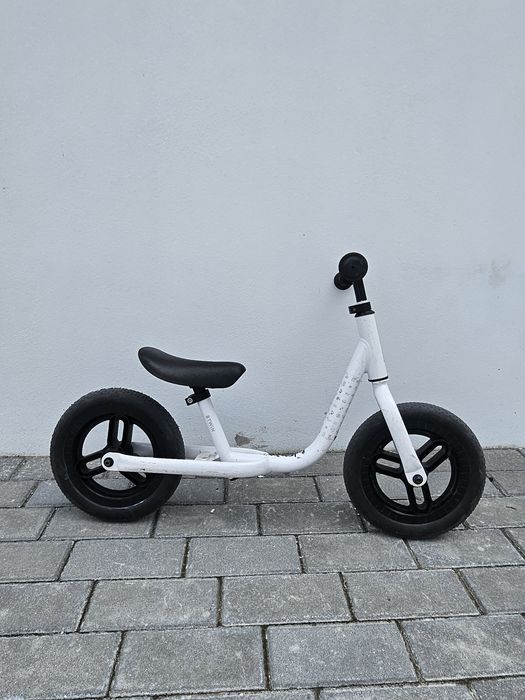 Bicicleta de equilíbrio decatlon