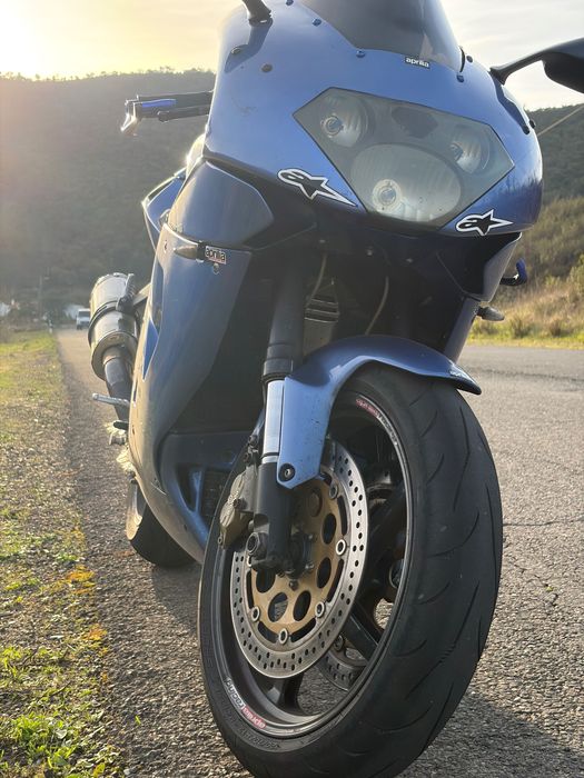 Aprilia rsv1000/ ou troco carro gasóleo 5lugares