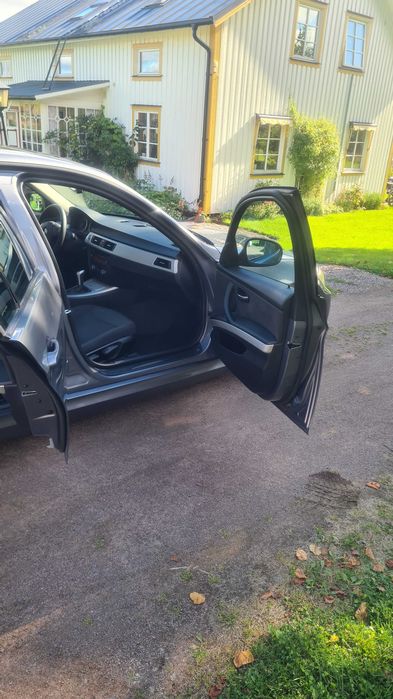 BMW Série 3 320d (E90) - 2.0d 177cv - 2008 — photo 5